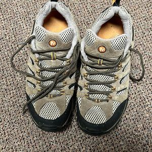Men’s Merrell hiking shoes